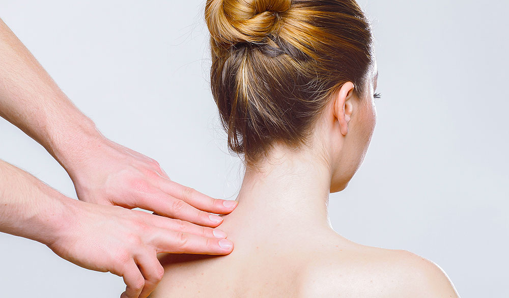 Physikalische Therapie - Nackenmassage